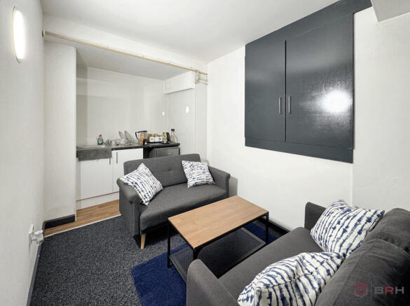 14 bed Block of Apartments for sale Image 9