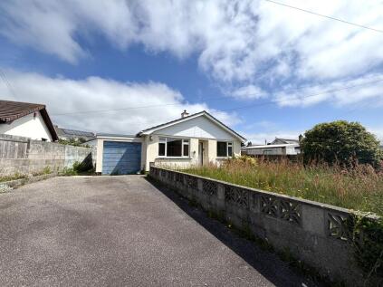 181 North Roskear Road, Camborne, Cornwall TR14 8PW