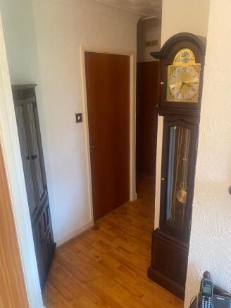 ENTRANCE HALLWAY