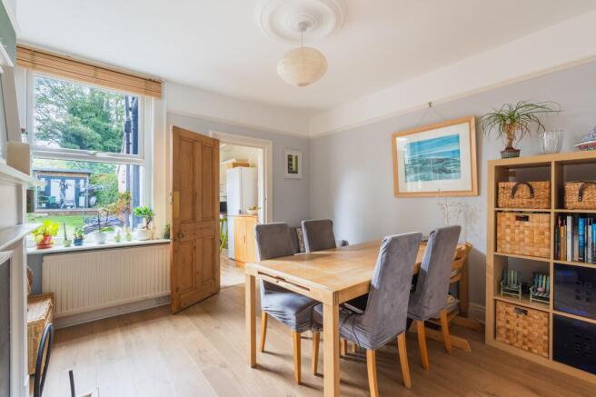 4 bed Terraced for sale Image 8