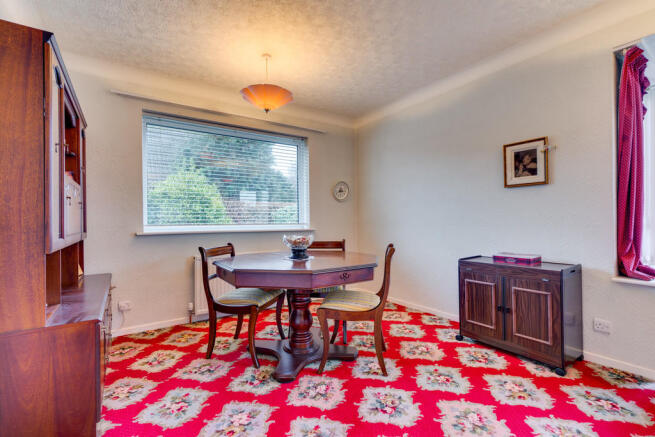 Living / Dining R...