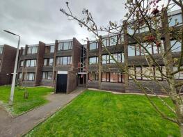 17, Parkland Gardens, Walsall WS1 2NN