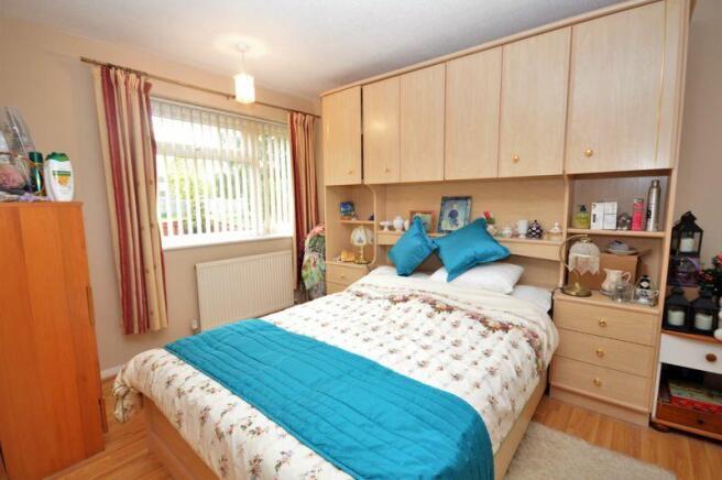 BEDROOM 2