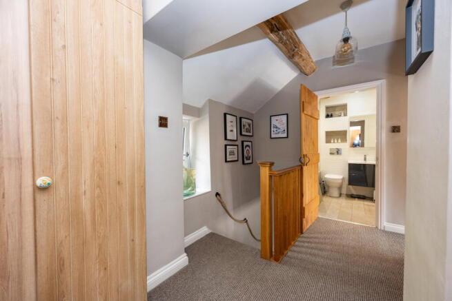 3 bed Cottage for sale Image 10