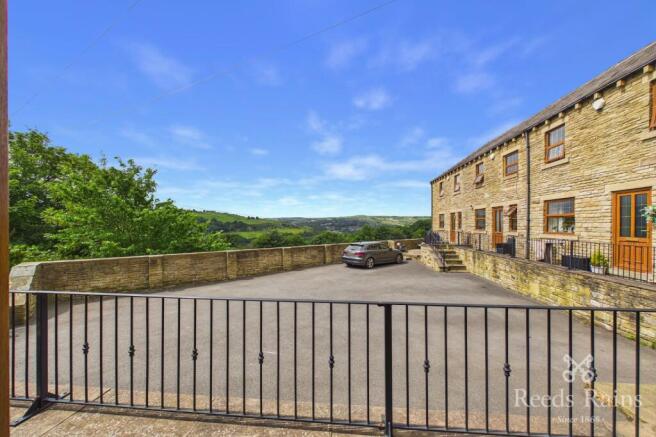 2 bed Terraced for sale Image 4