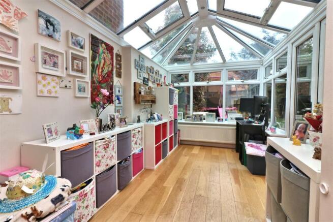 Dining Room/Conservatory