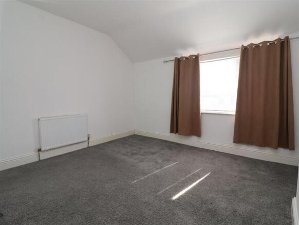 2 bed Terraced for sale Image 7