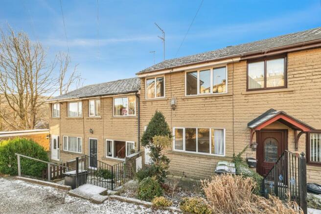 3 bed Terraced for sale Image 12