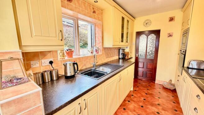 2 bed Cottage for sale Image 6