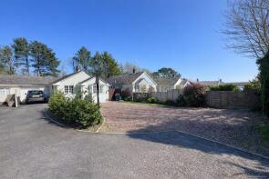 19, Oakdale Avenue, Barnstaple EX32 0QW