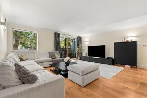 Chiswick High Road,
Turnham Green, W4