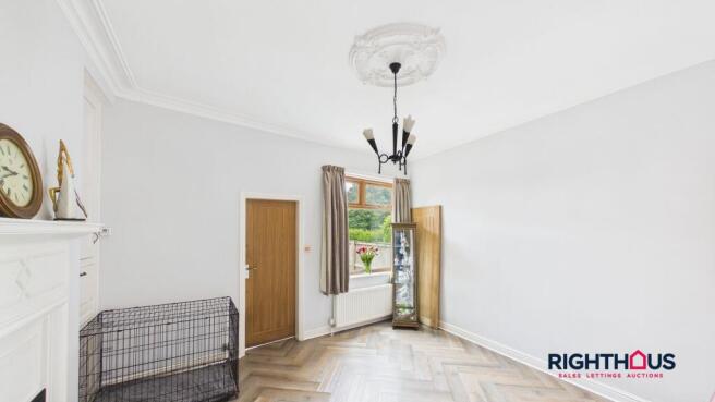 4 bed Semi-Detached for sale Image 10