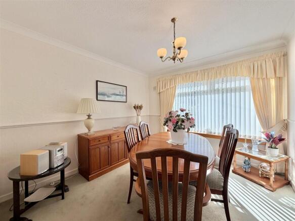 Rederech Crescent, Hamilton photo 4