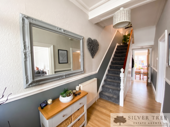 3 bed Terraced for sale Image 12