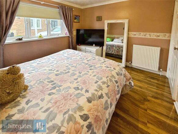 3 bed Bungalow for sale Image 8