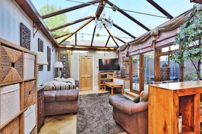 3 bed Detached for sale Image 8