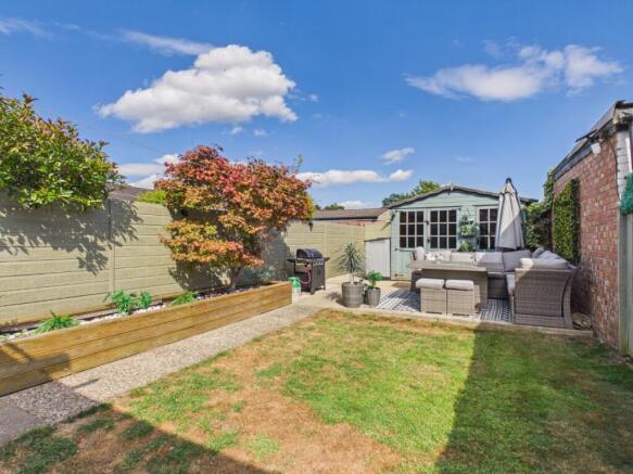 3 bed Terraced for sale Image 11