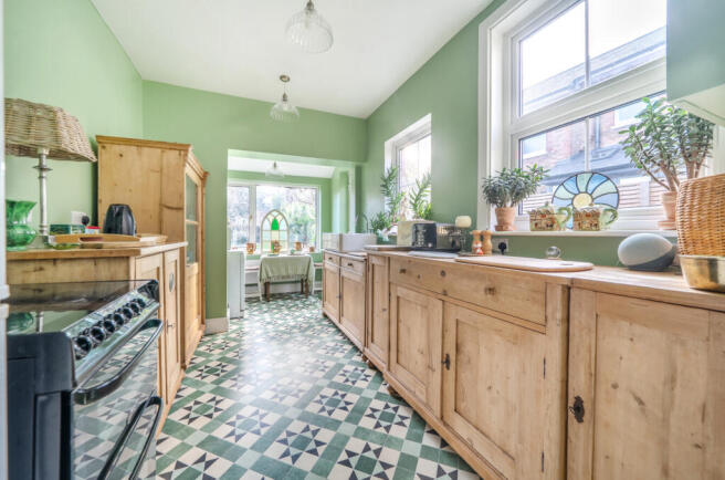 1422114-17-69a715...