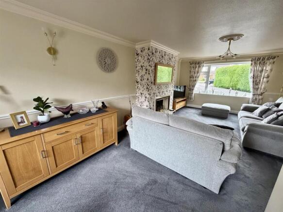 4 bed Semi-Detached for sale Image 8