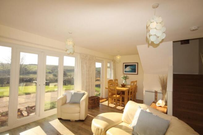 Sitting/Dining Room