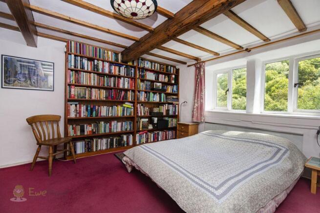 Bedroom 1 (Double)