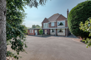 Warren House, Worcester Road, Bromsgrove B61 7EU