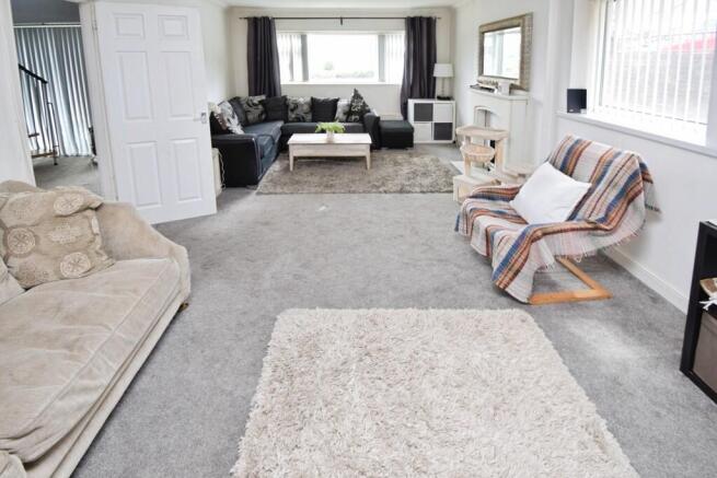 07bede5e-Lounge 2...