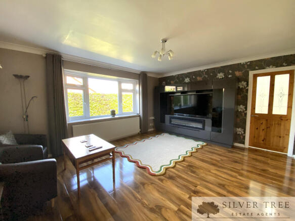 3 bed Semi-Detached for sale Image 7