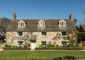 16 Kingsmere, High Street, Witney OX29 7RY