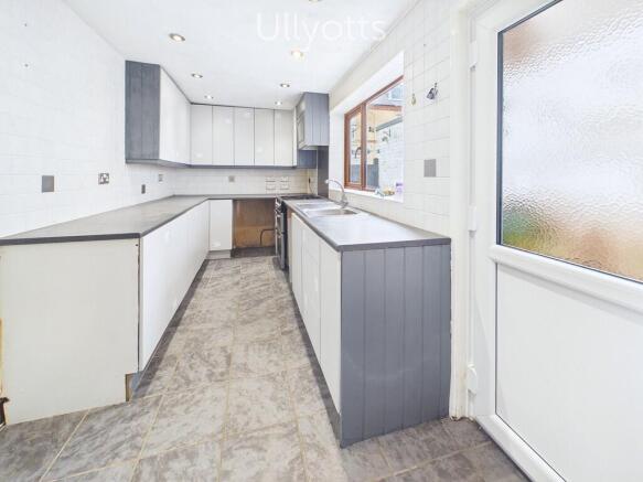 4 bed Terraced for sale Image 5