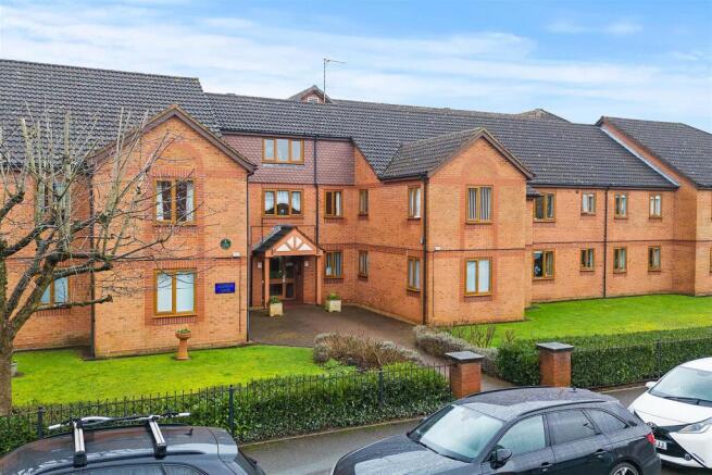 215 Aylesdene Court (3 of 16).jpg