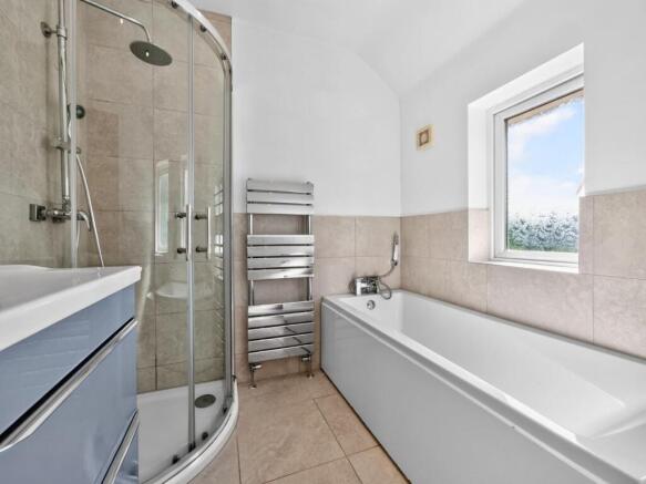 3 bed Terraced for sale Image 12