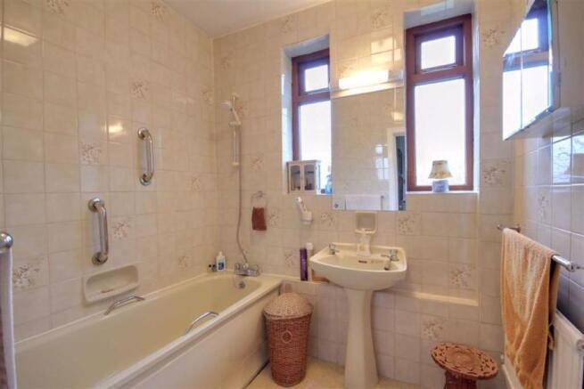 Photo 11