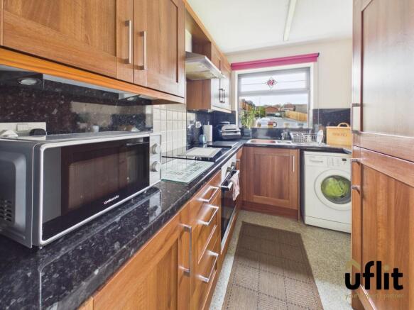 2 bed Detached Bungalow for sale Image 6