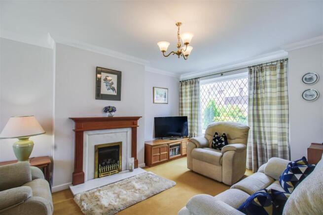 3 bed Semi-Detached for sale Image 5