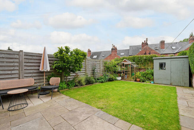 4 bed Semi-Detached for sale Image 4
