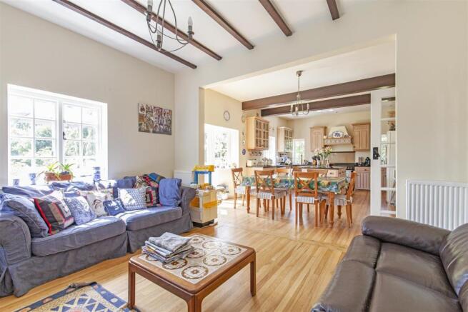 Sitting Room-2.jpg