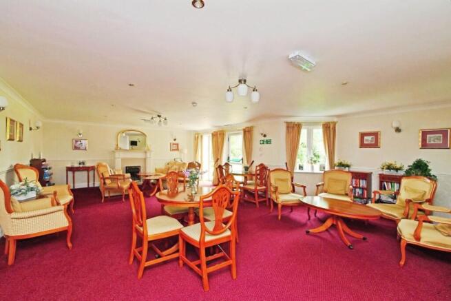 1 bed Retirement Property for sale Image 12