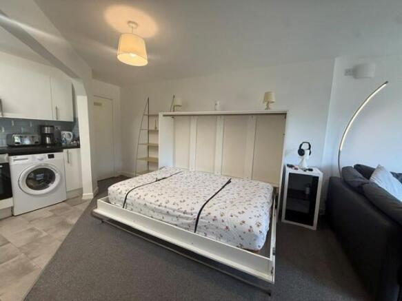 Living/bed area