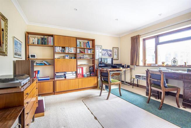Study/bedroom 3