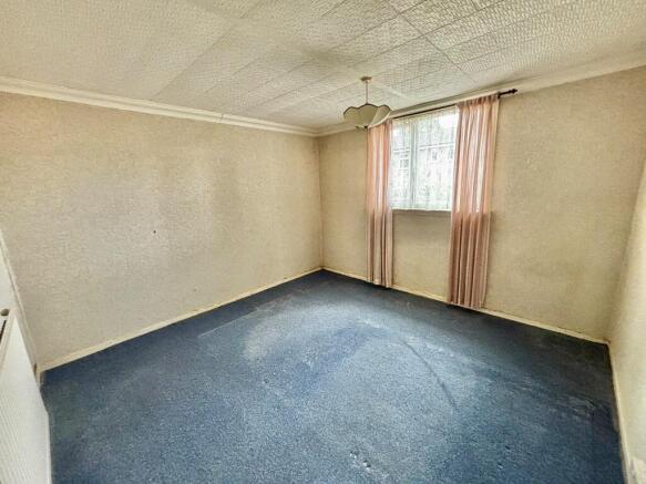 3 bed Bungalow for sale Image 8