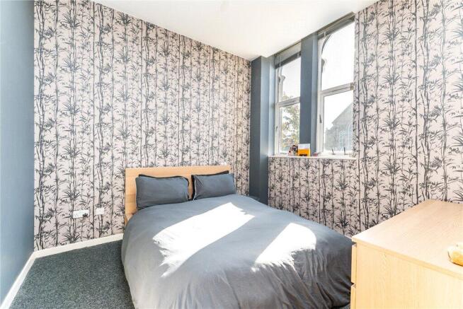 2 bed Apartment for sale Image 7