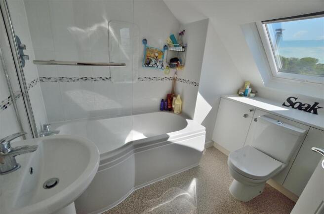 Bathroom/Wc
