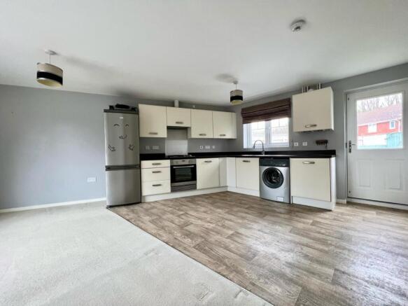 Kitchen / Lounge