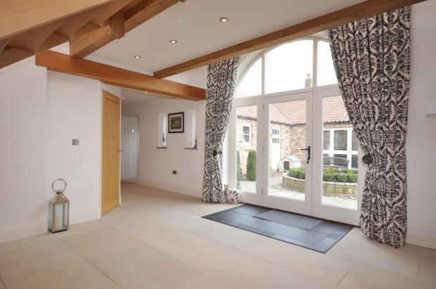 Hall 2