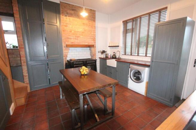 DINING KITCHEN TO REAR