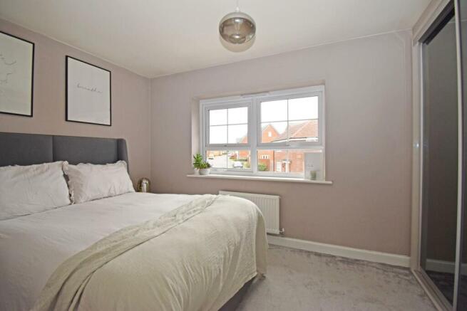 16 Furnival Drive, bed 1c.jpg