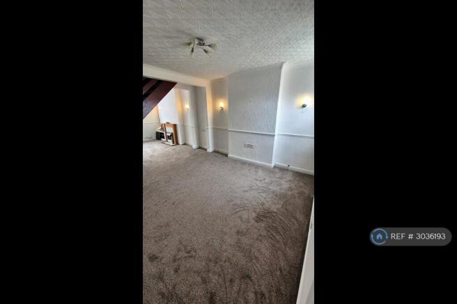 Living Room/Dining