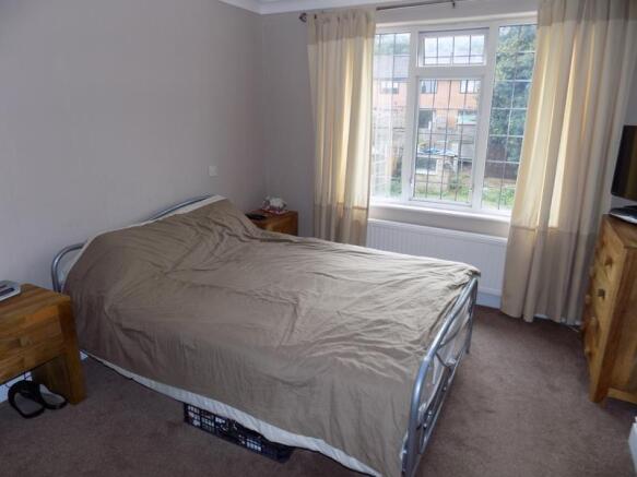 BED1.JPG