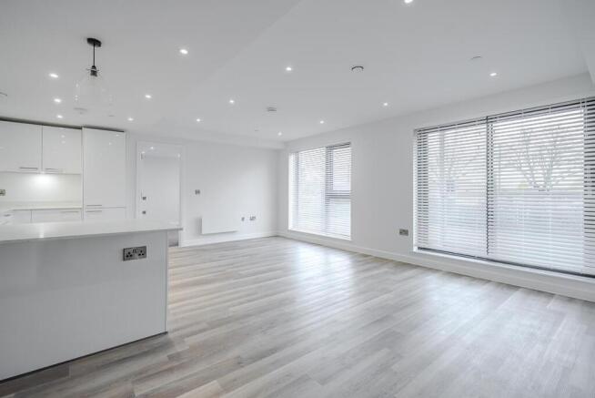 2 bed Flat to rent Image 4